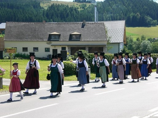 Bänderhutfrauen St. Marein bei Neumarkt